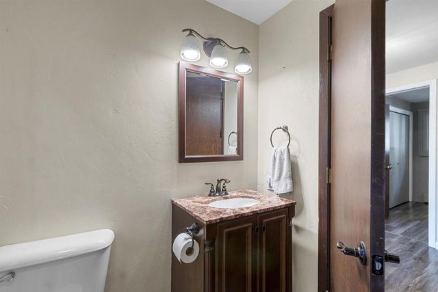 2424 PINEHURST CIRCLE, Green Bay, WI 54302