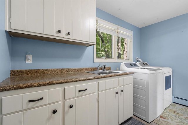 2424 PINEHURST CIRCLE, Green Bay, WI 54302