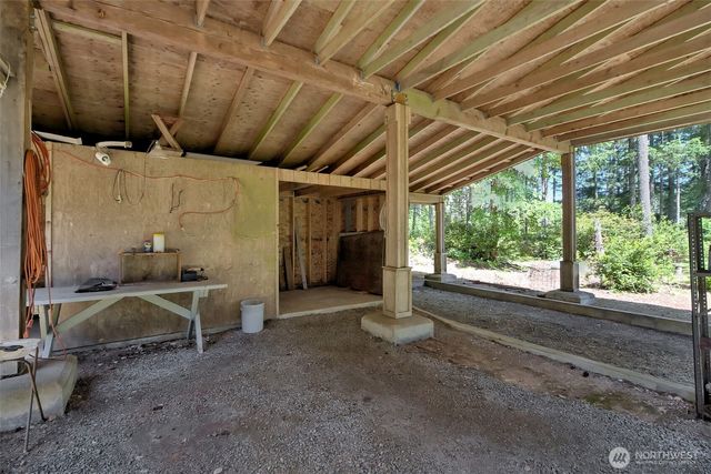 90 NE Lakeridge Drive, Belfair, WA 98528