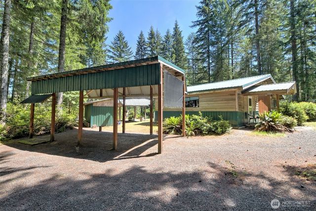 90 NE Lakeridge Drive, Belfair, WA 98528
