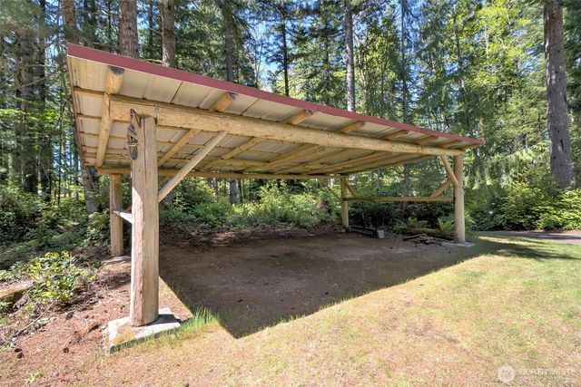 90 NE Lakeridge Drive, Belfair, WA 98528