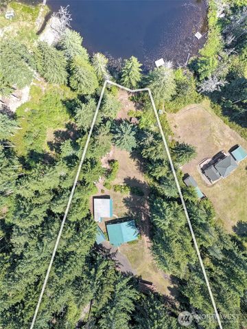 90 NE Lakeridge Drive, Belfair, WA 98528