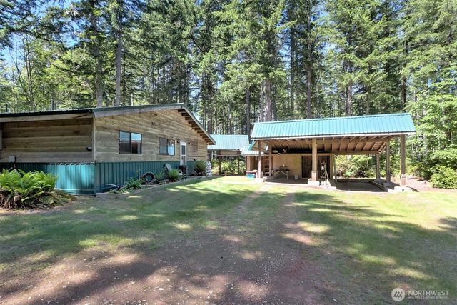 90 NE Lakeridge Drive, Belfair, WA 98528