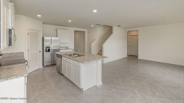 598 Ganley Street SW, Palm Bay, FL 32908