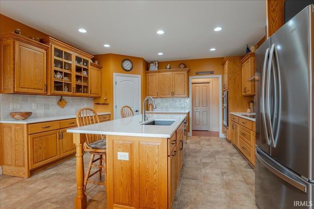 6213 Pembrooke Drive, Newburgh, IN 47630