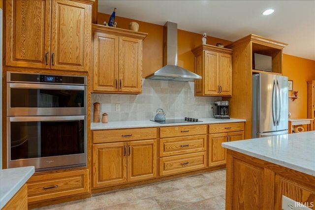 6213 Pembrooke Drive, Newburgh, IN 47630