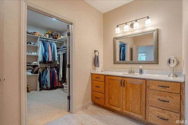 6213 Pembrooke Drive, Newburgh, IN 47630