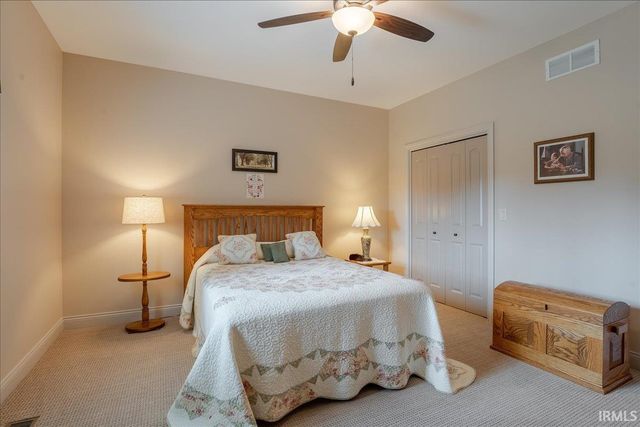 6213 Pembrooke Drive, Newburgh, IN 47630