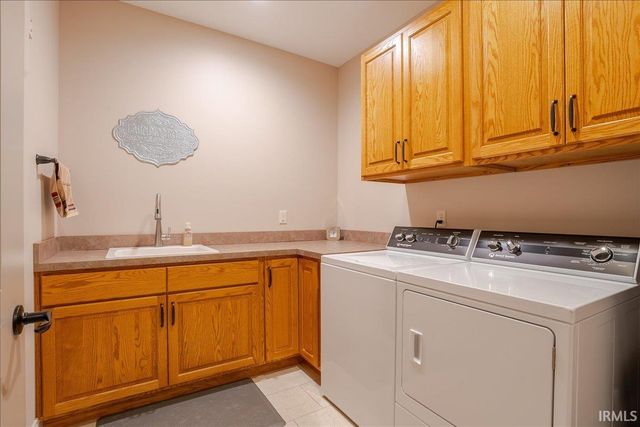 6213 Pembrooke Drive, Newburgh, IN 47630