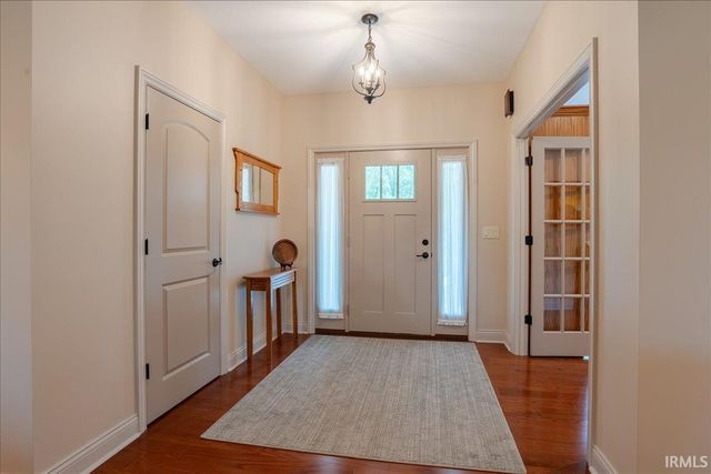6213 Pembrooke Drive, Newburgh, IN 47630