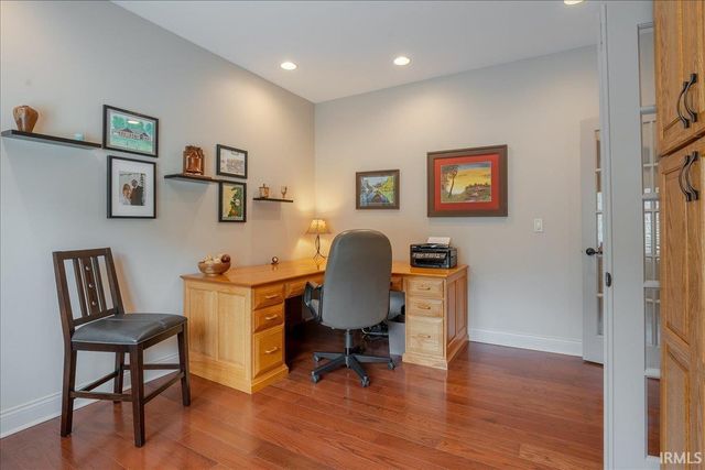 6213 Pembrooke Drive, Newburgh, IN 47630
