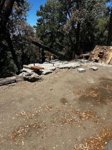 1102 Chateau, Crestline, CA 92325