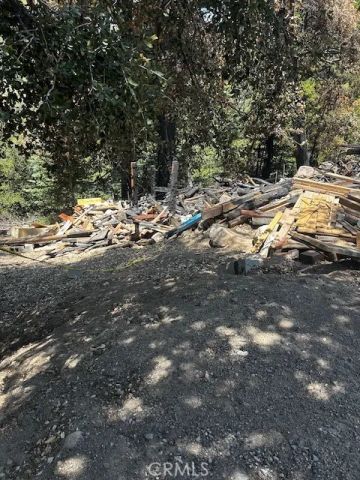 1102 Chateau, Crestline, CA 92325