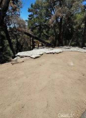1102 Chateau, Crestline, CA 92325
