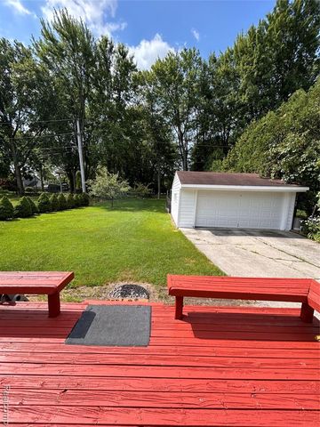 340 Trombley Drive, Troy, MI 48083