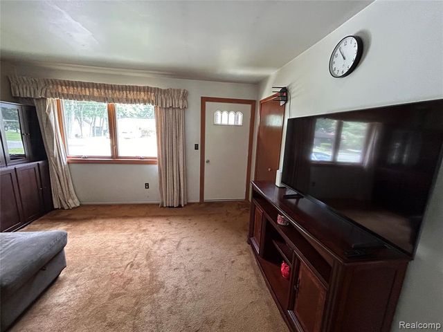 340 Trombley Drive, Troy, MI 48083