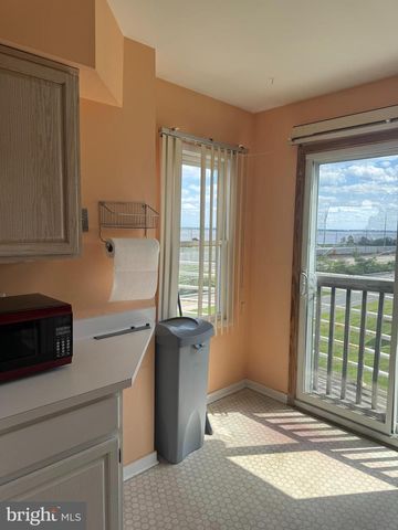 5215 Le Parc Dr Apt 7, Wilmington, DE 19809