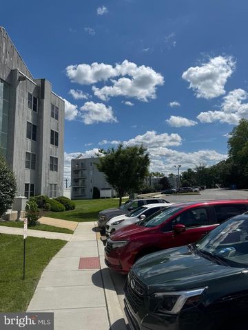 5215 Le Parc Dr Apt 7, Wilmington, DE 19809