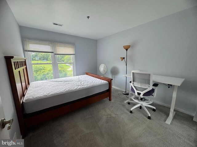 5215 Le Parc Dr Apt 7, Wilmington, DE 19809
