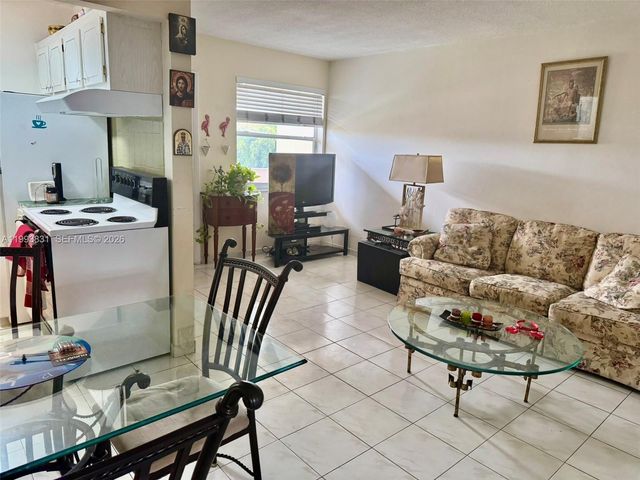 2145 Pierce Street 403, Hollywood, FL 33020