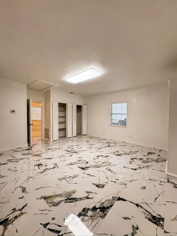 9046 Dorinda Circle, Dallas, TX 75217