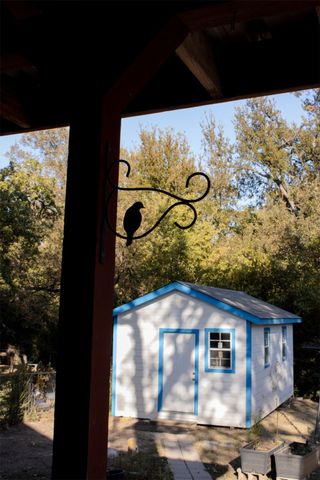 9046 Dorinda Circle, Dallas, TX 75217