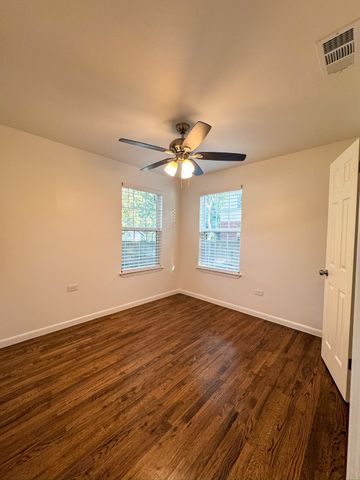 9046 Dorinda Circle, Dallas, TX 75217