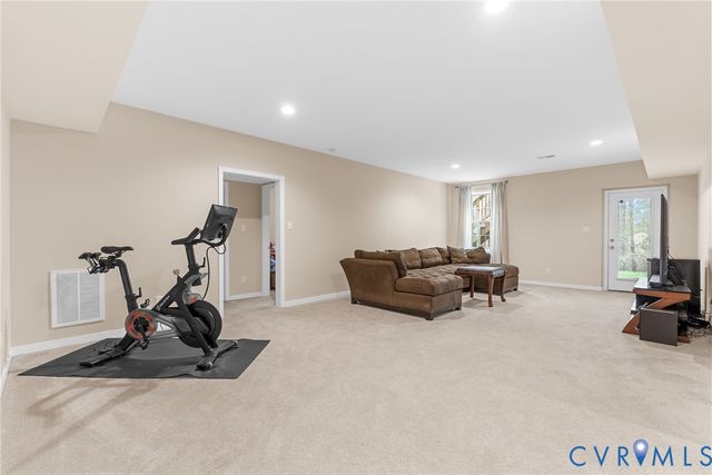 5365 Villa Green Ct, Providence Forge, VA 23140