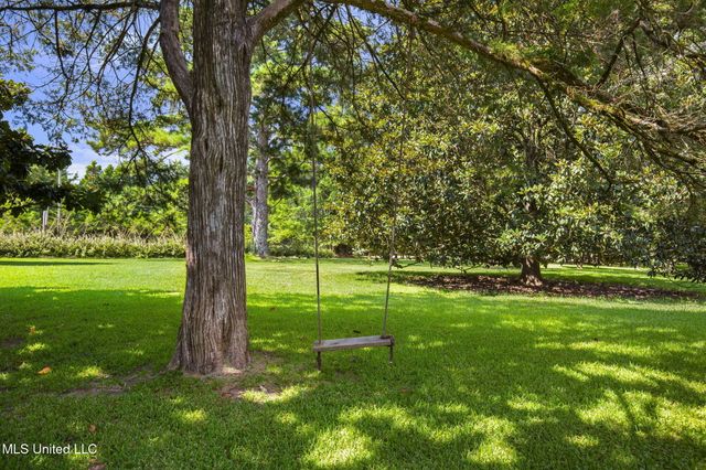 879 N Old Canton Road, Canton, MS 39046