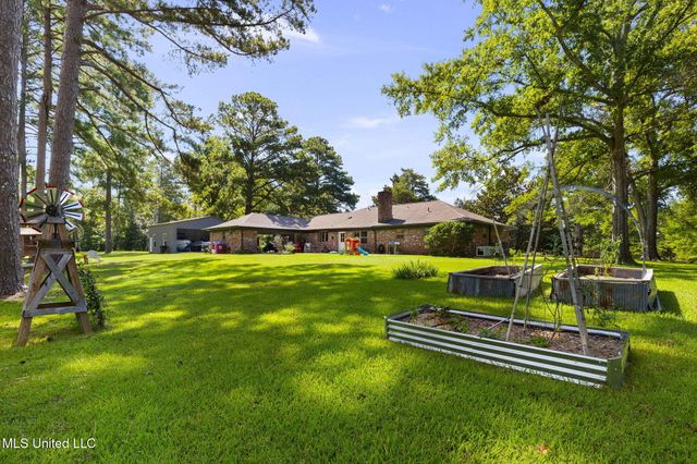 879 N Old Canton Road, Canton, MS 39046