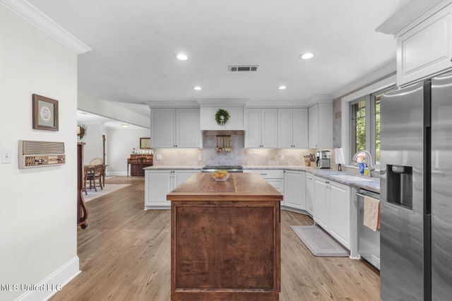 879 N Old Canton Road, Canton, MS 39046