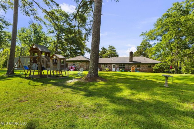 879 N Old Canton Road, Canton, MS 39046