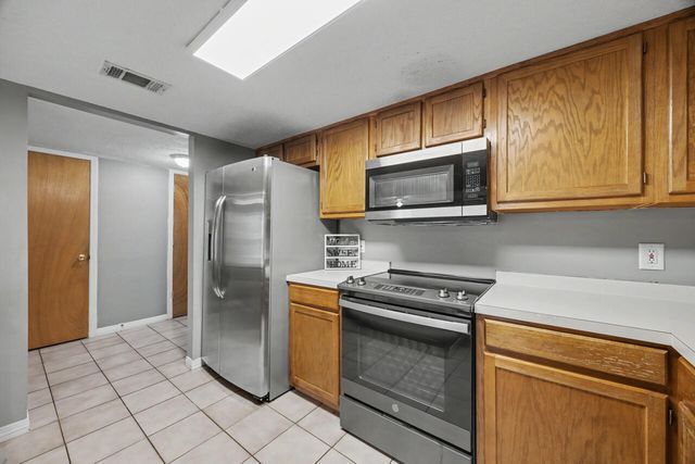 1823 Pointed Leaf Lane, Fort Walton Beach, FL 32547