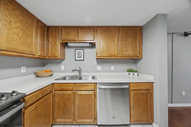 1823 Pointed Leaf Lane, Fort Walton Beach, FL 32547