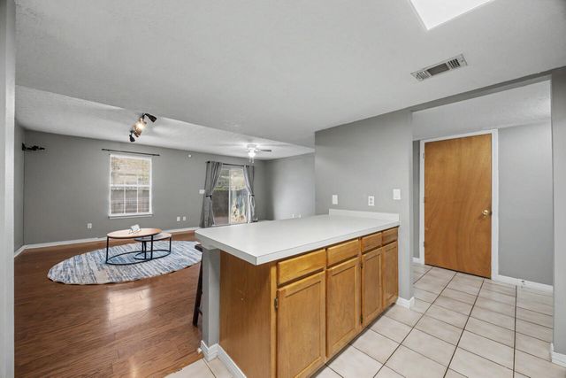 1823 Pointed Leaf Lane, Fort Walton Beach, FL 32547