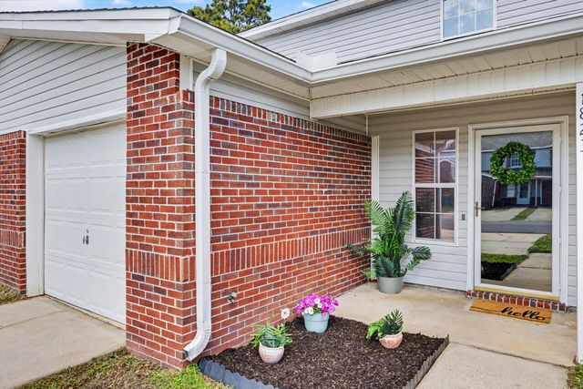 1823 Pointed Leaf Lane, Fort Walton Beach, FL 32547