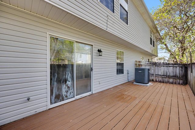 1823 Pointed Leaf Lane, Fort Walton Beach, FL 32547