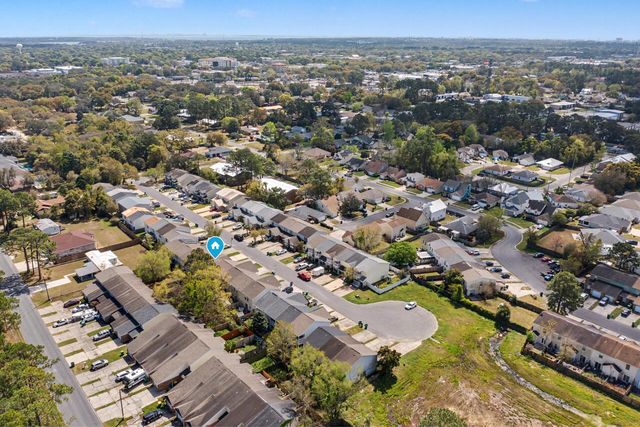 1823 Pointed Leaf Lane, Fort Walton Beach, FL 32547