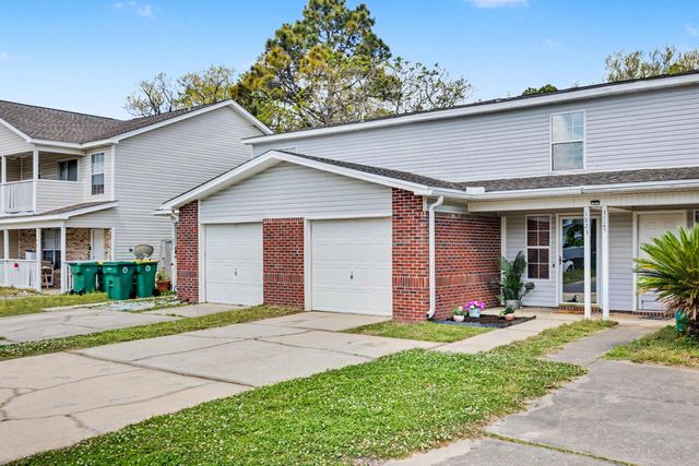 1823 Pointed Leaf Lane, Fort Walton Beach, FL 32547