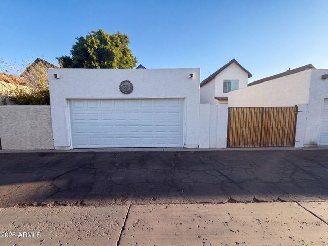 6723 W AIRE LIBRE Avenue, Peoria, AZ 85382