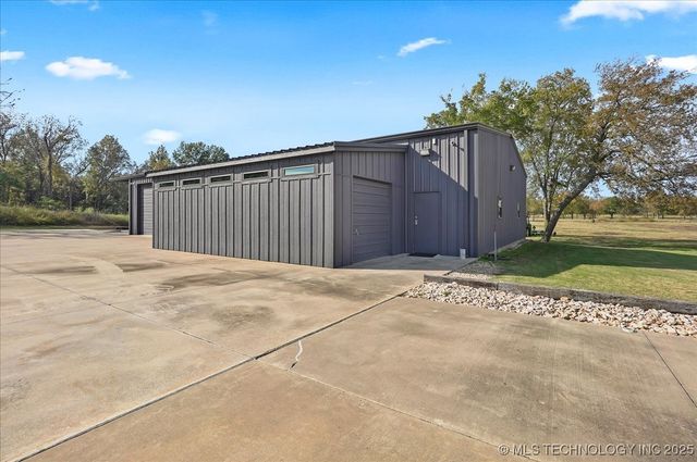 9602 N Memorial Drive, Owasso, OK 74055