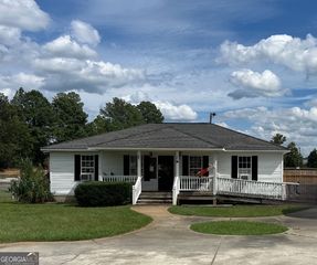 121 Chase Court, Milledgeville, GA 31061