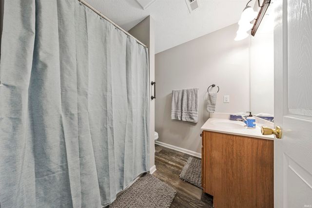 3046 Shady Hollow Trail, Evansville, IN 47715