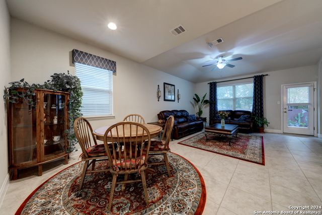 7926 GENESSE CRK, San Antonio, TX 78254