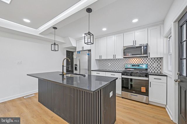 5110 HILLBURN AVE, Baltimore, MD 21206