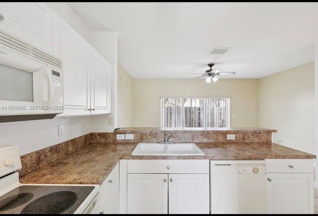 1650 NE 33rd Road 11210, Homestead, FL 33033