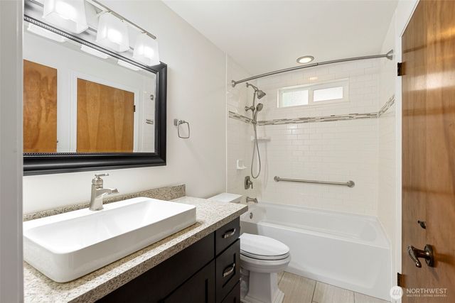 12506 NE Virginia Court, Kingston, WA 98346