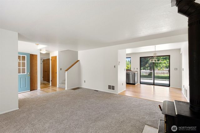 12506 NE Virginia Court, Kingston, WA 98346