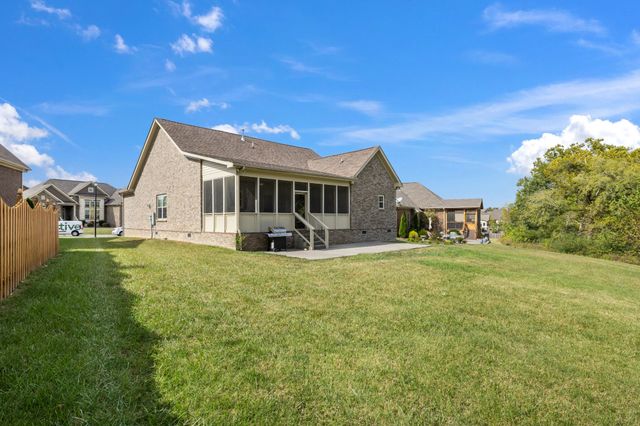 6027 Spade Dr, Spring Hill, TN 37174