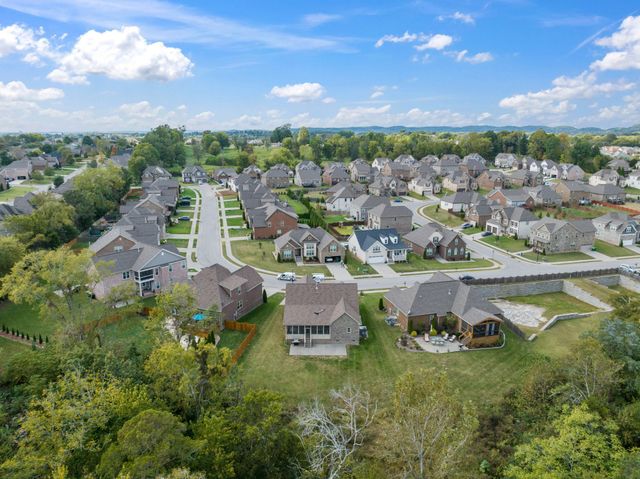 6027 Spade Dr, Spring Hill, TN 37174